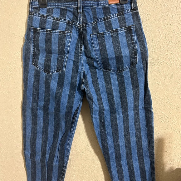 Women’s BDG jeans size 29W - Picture 3 of 3